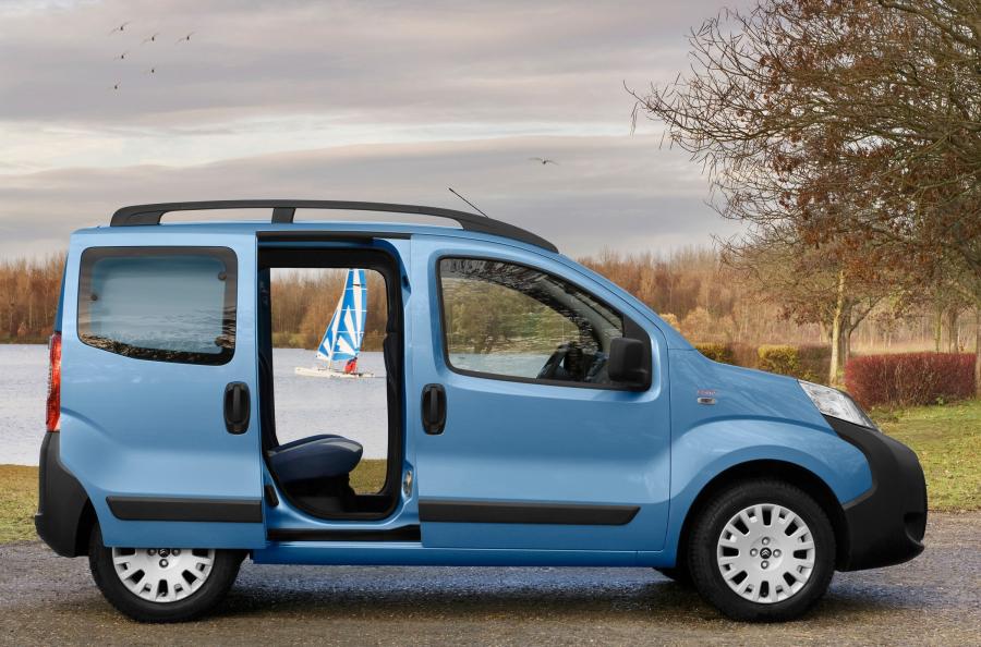  Citroen Nemo Combi 2009 года  (фото 4 из 16)